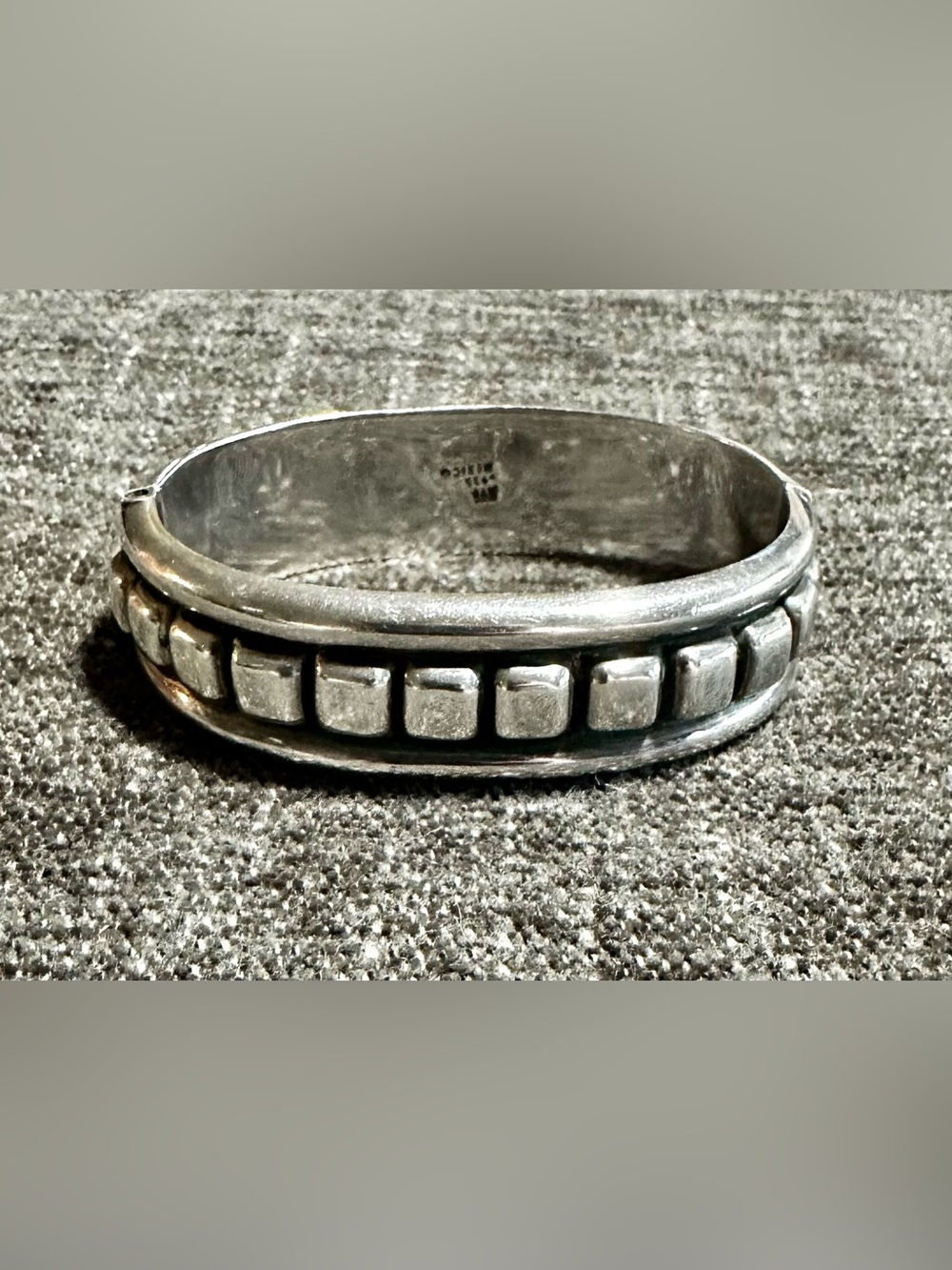 Vintage Mexican Sterling Silver Hinged Clamper Bracelet